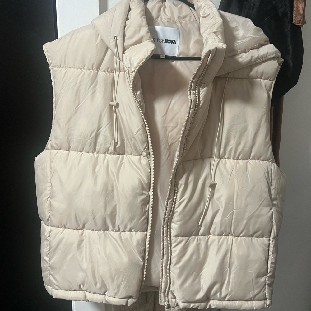Fashion Nova Beige Puffer Jacket
